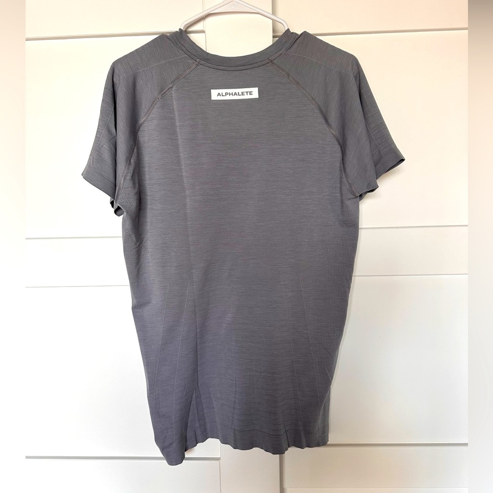 Alphalete Hero Shirt (L)